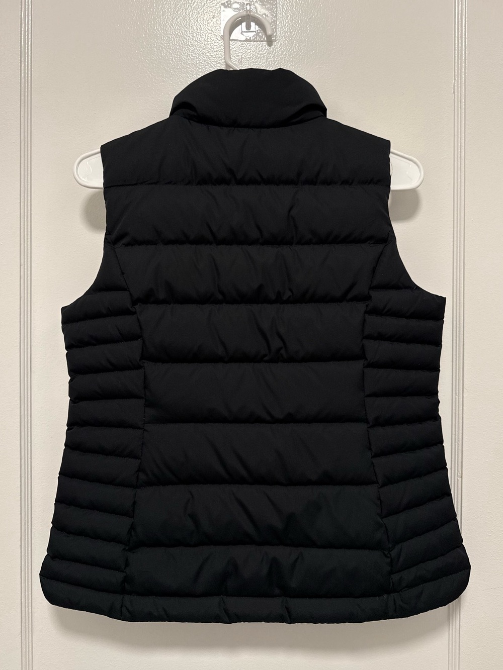 Lands’ End Black Down Puffer Vest Women’s XS Full Zip Quilted - Picture 4 of 16